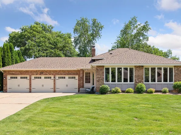 5824 Churchill St, Saint Paul, MN 55126