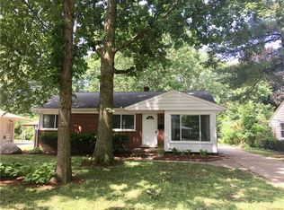 27675 Shagbark Dr, Southfield, MI 48076