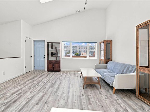 5th image of 537 E Broadway #201