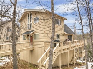 28510 N Shore Rd, Lake Arrowhead, CA 92352