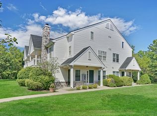 12 Boise Ct, Tinton Falls, NJ 07712