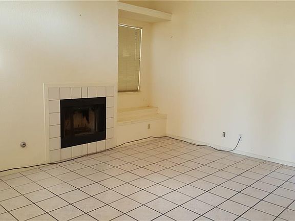 3rd image of 1726 Charlie Smith Dr