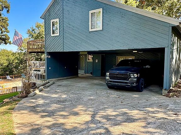 4th image of 1048 Robin Hood Rd