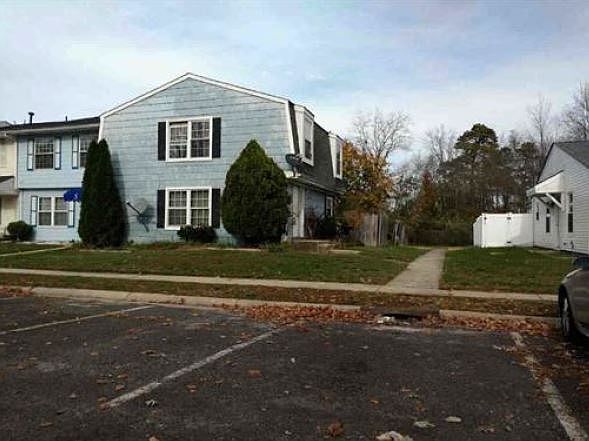 2nd image of 38 Villanova Ct
