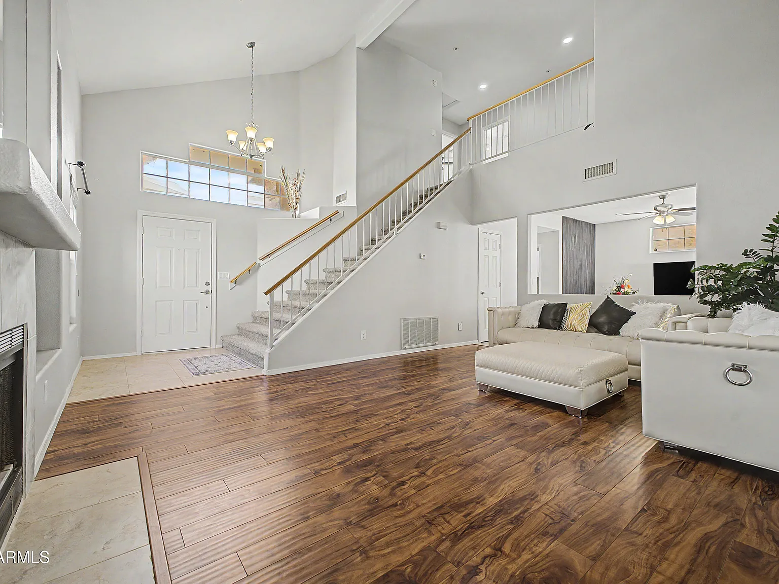 3 bed, 2.5 bath, 1747 sqft, $3,100 — Photo 4