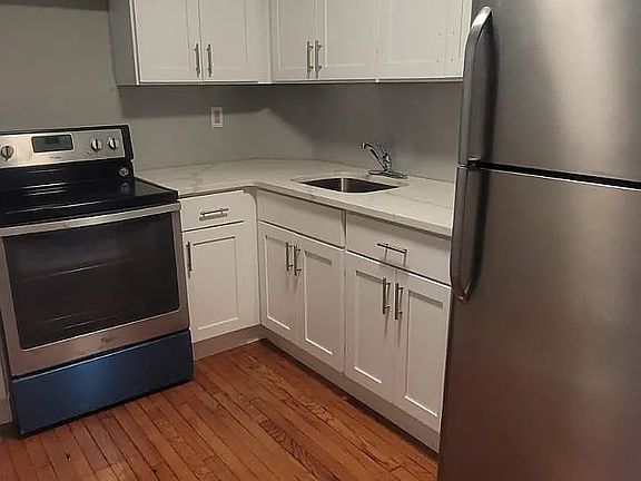 4th image of 133 William St Floor 3
