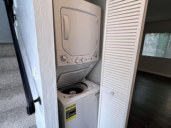 4th image of 2950 La Costa Ave #7