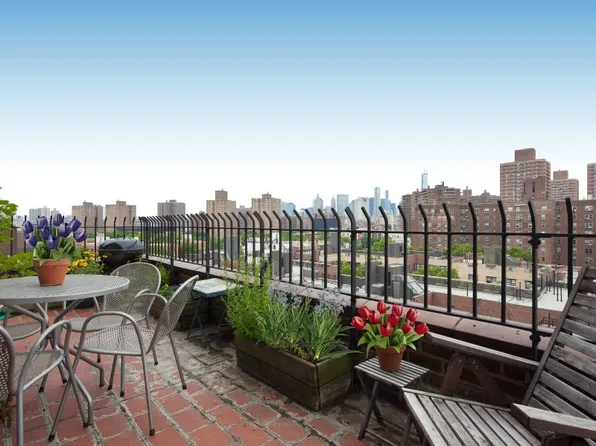 530 Grand Street image 1 of 7