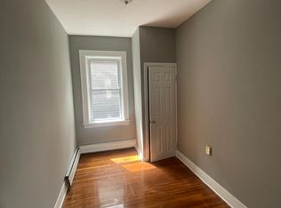 561 Court St #D, Elizabethport, NJ 07206