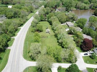 E Elm Ln, Oshkosh, WI 54902