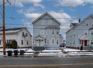 903 Roosevelt Ave, Pawtucket, RI 02860