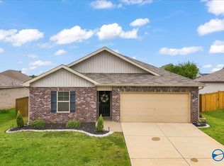 215 Murphy Ln, Madison, AL 35756