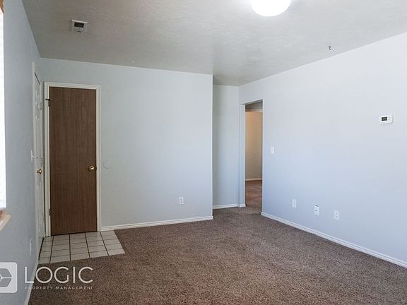 3rd image of 286 S Lakeview Dr Unit A