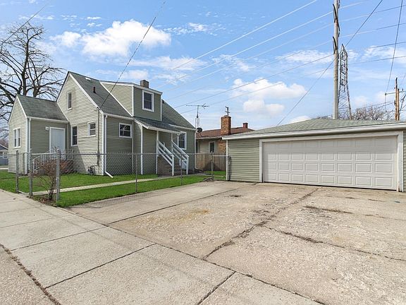 2nd image of 2621 173rd St