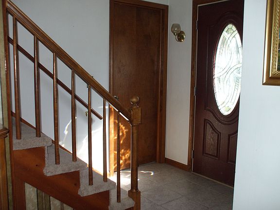 3rd image of 269 Mary Dr