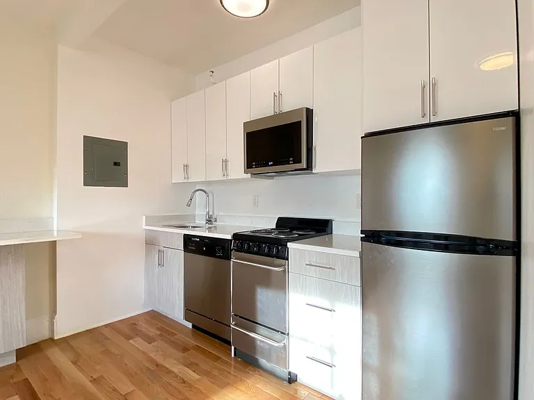 92 Charles St #5 — Photo 22