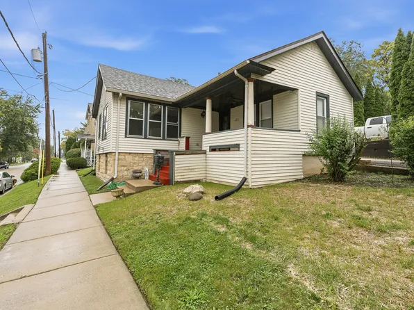 402 Porter St, Lemont, IL 60439