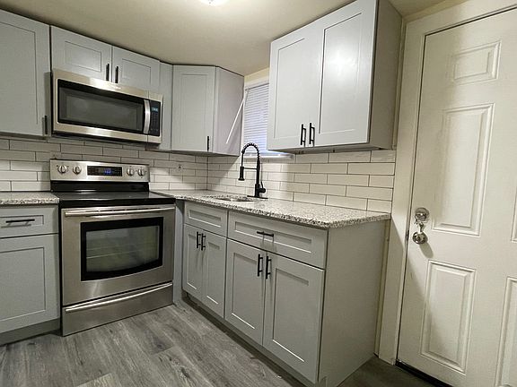 5th image of 638 E Thayer St