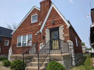 5945 N Pointe Blvd, Saint Louis, MO