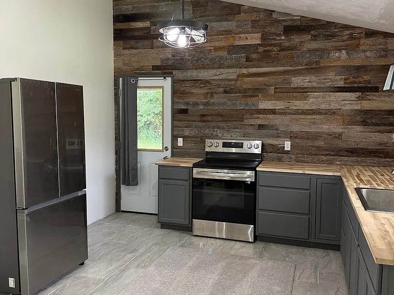 225 Polk Rd #123 — Photo 9