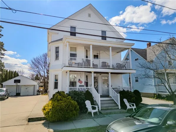 56-58 Oakland Ave, Cranston, RI 02910