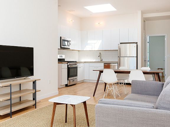 2nd image of 56 Marcy Ave APT 3