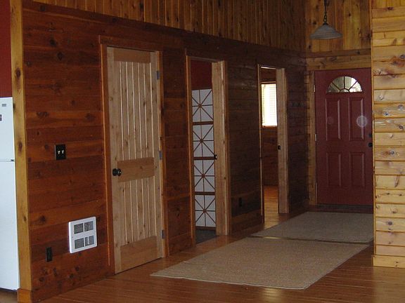 Spacious entry