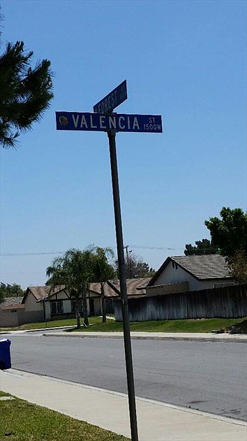 2nd image of 1523 W Valencia St