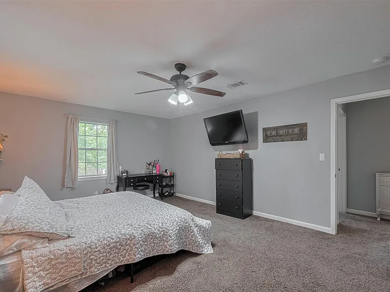 5514 Avenue M — Photo 32