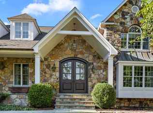 21 Adams Farm Rd, Katonah, NY 10536