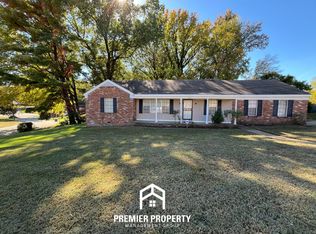 1601 Favell Dr, Memphis, TN 38116