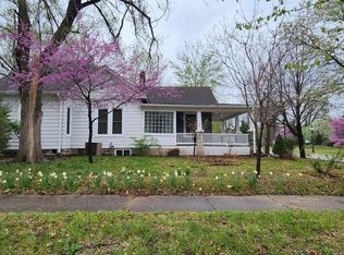 1164 SW Washburn Ave, Topeka, KS 66604