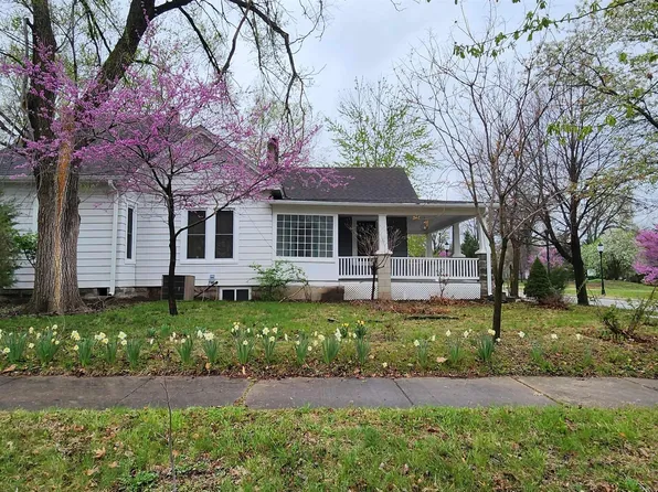 1164 SW Washburn Ave, Topeka, KS 66604