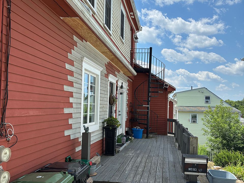 1st image of 21 Hudson St