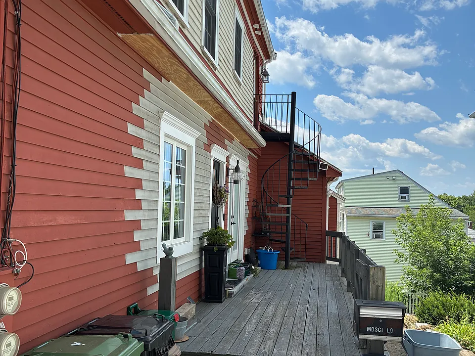21 Hudson St
