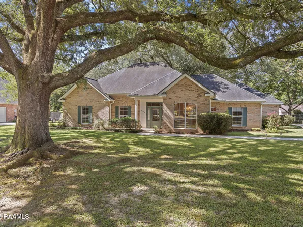 105 Kilbourne Cir, Carencro, LA 70520