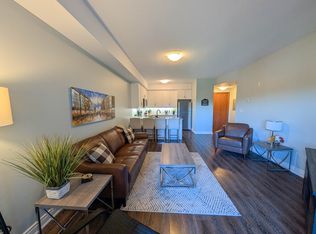 8111 Forest Glen Dr #225, Niagara Falls, ON L2H2Y7