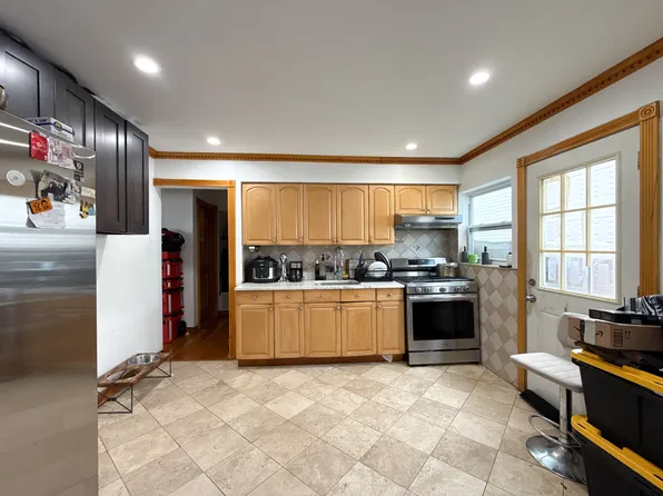 169-20 21st Road image 4 of 27