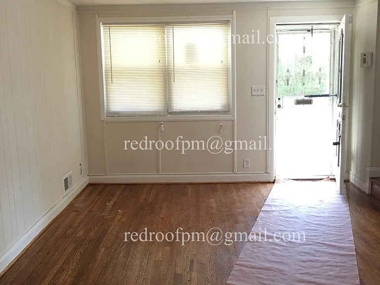 1216 N Augusta Ave — Photo 2