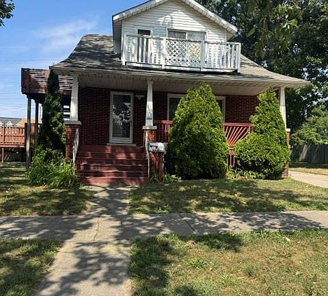 2nd image of 18647 Robert St