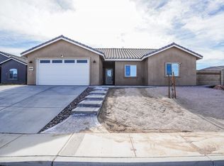 225 Rainshadow Ct, Ridgecrest, CA 93555