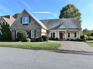216 Sycamore Ridge Dr, Bermuda Run, NC 27006