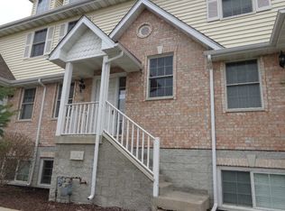 532 Susie Ln, Cortland, IL 60112