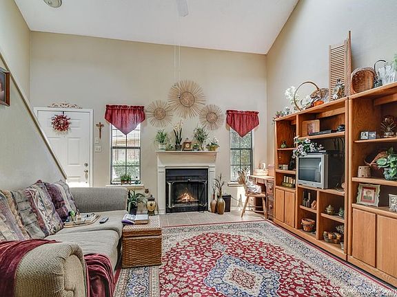 4th image of 3636 Greenacres Dr #34