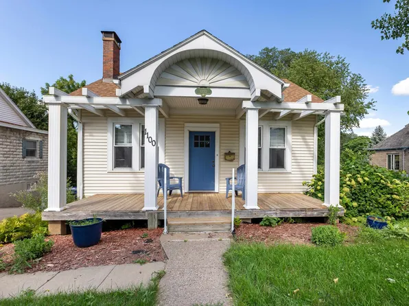 1100 S Grandview Ave, Dubuque, IA 52003