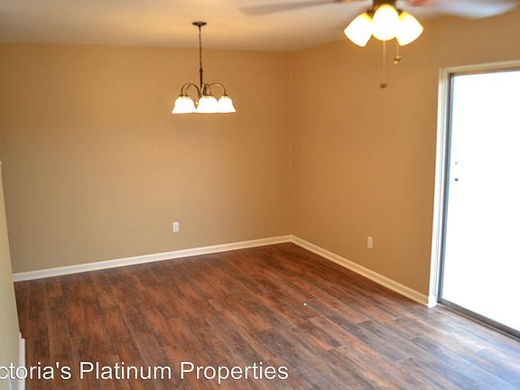 4th image of 1913 Melrose Ave APT C