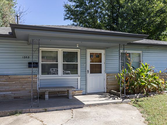 2nd image of 1353 N 76th Ave E