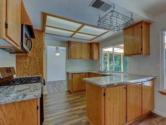 4th image of 8125 Lobata St