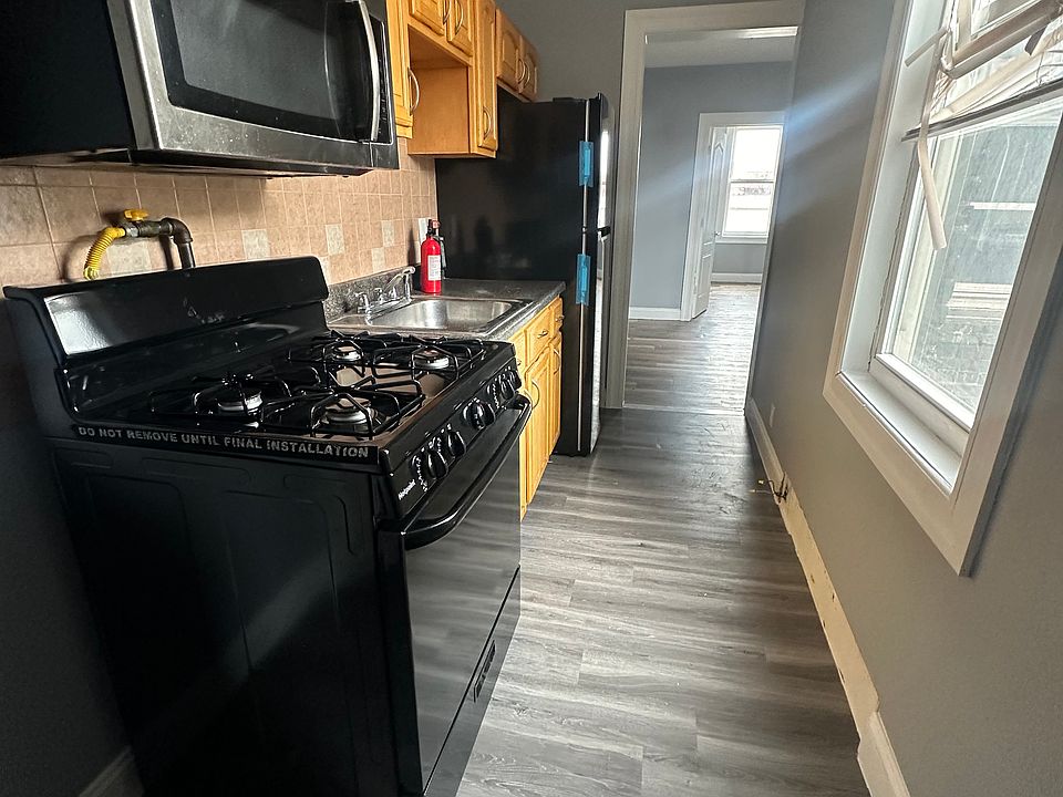 1st image of 305 49th St APT 7