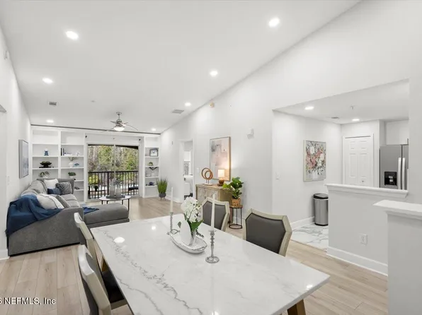 4241 MIGRATION Drive #12, Jacksonville, FL 32257